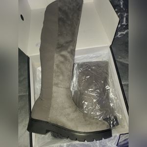 NWT Women's size 8 Nine West tall gray boots. Never worn, still in box & plastic